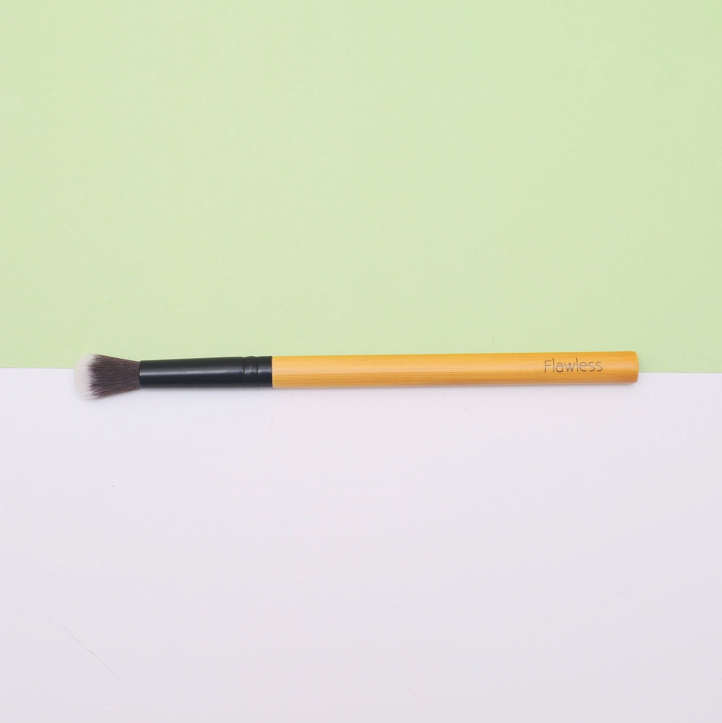 THE Bamboo Blending Makeup Brush